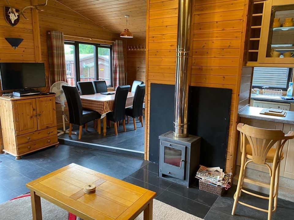 Loch Lomond Lodge Rowardennan Extérieur photo